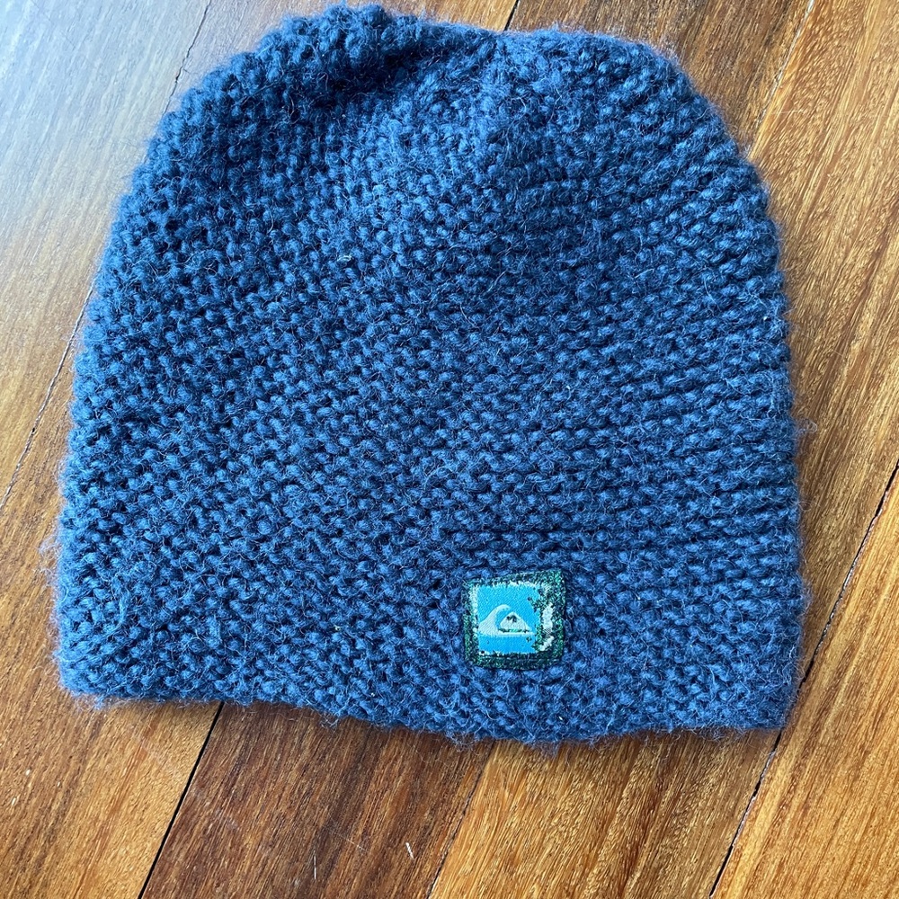Vintage Quiksilver Dark Blue Chunky Knit winter Beanie Hat